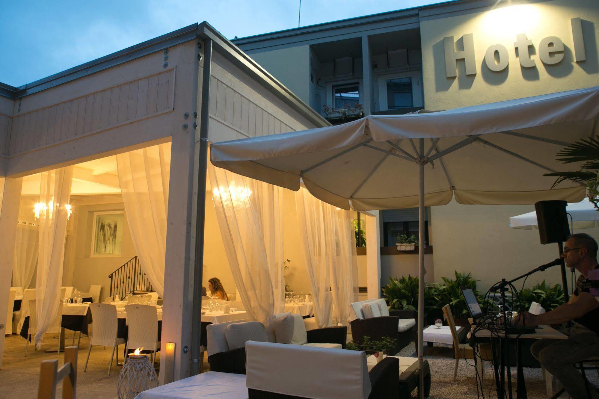 Hotel La Torraccia Таркиния Екстериор снимка